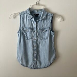 Girls GAP Chambray Button Down Shirt M